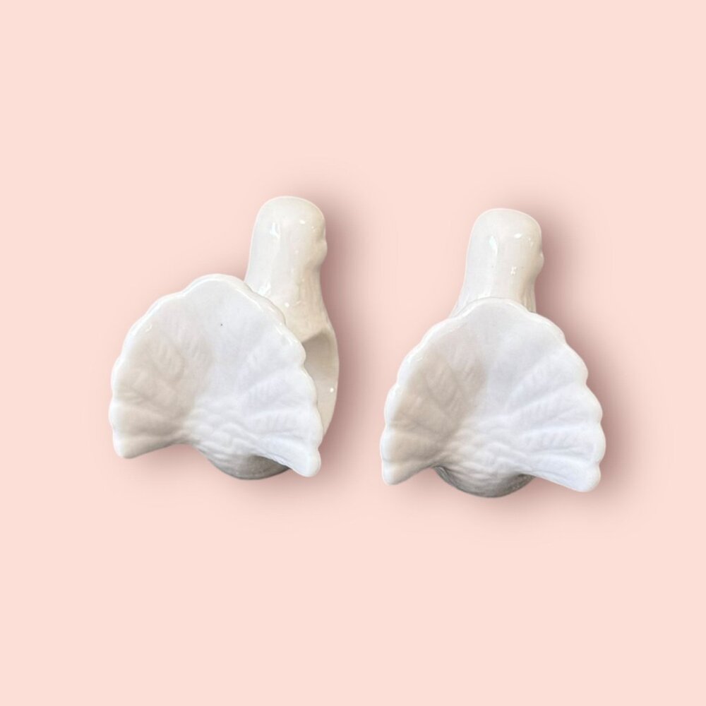 Vintage Shafford Design White Porcelain Dove Napkin Ring Holders Set of 2 - Picture 5 of 7